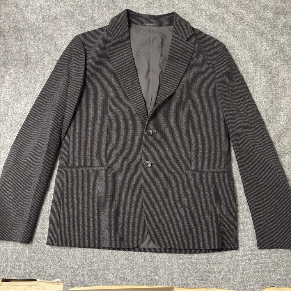 Giorgio Armani Men’s Virgin Wool Coat Sz 54R - Picture 2 of 16